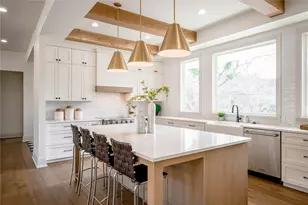 20602 Deep Creek, Lago Vista, TX 78645 - Photo 2