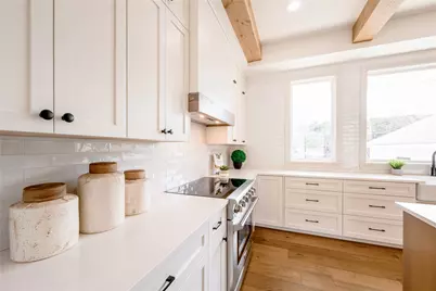 20602 Deep Creek, Lago Vista, TX 78645 - Photo 4