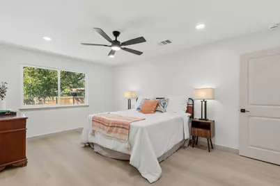 12006 Trianon Lane, Austin, TX 78727 - Photo 14