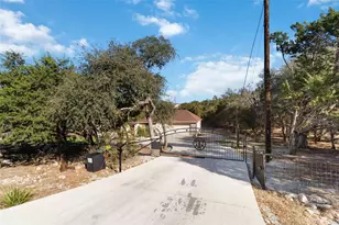 1193 Persimmon Pass, Fischer, TX 78623 - Photo 4