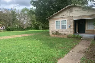 2305 Main St, Bastrop, TX 78602 - Photo 10