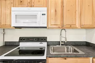 904 Philco Dr, Austin, TX 78745 - Photo 10
