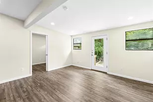 904 Philco Dr, Austin, TX 78745 - Photo 10