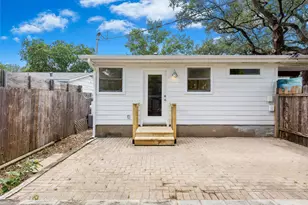 904 Philco Dr, Austin, TX 78745 - Photo 22