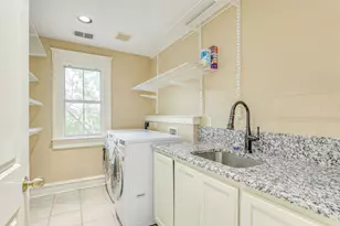 1153 San Bernard St, Austin, TX 78702 - Photo 20
