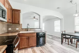 179 Valero Dr, San Marcos, TX 78666 - Photo 4