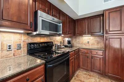 7701 Rialto Boulevard #91, Austin, TX 78735 - Photo 10