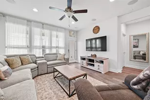 689 Bayberry Cir, Buda, TX 78610 - Photo 2