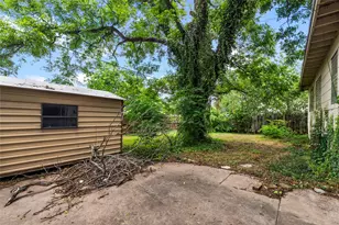 1102 Southwood Rd, Austin, TX 78704 - Photo 6