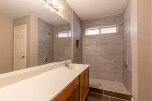 3205 Susquehanna Ln, Austin, TX 78723 - Photo 16