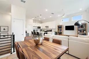 200 W 56th St, Austin, TX 78751 - Photo 4