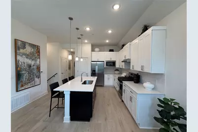 200 W 56th Street #7104, Austin, TX 78751 - Photo 10
