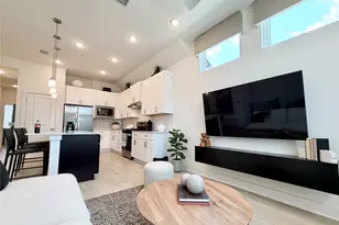 200 W 56th St, Austin, TX 78751 - Photo 4