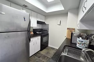 2600 Penny Ln, Austin, TX 78757 - Photo 8