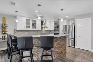 450 Pecan Creek Dr, Horseshoe Bay, TX 78657 - Photo 10