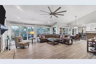 450 Pecan Creek Drive, Horseshoe Bay, TX 78657 - Photo 14