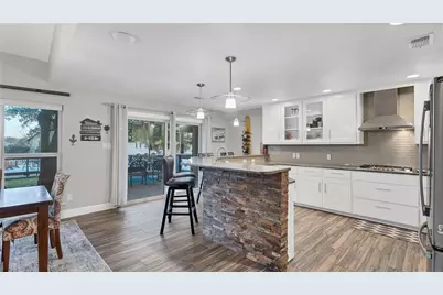 450 Pecan Creek Drive, Horseshoe Bay, TX 78657 - Photo 16
