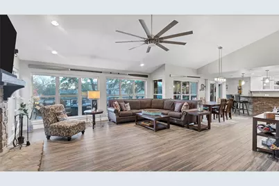 450 Pecan Creek Drive, Horseshoe Bay, TX 78657 - Photo 14