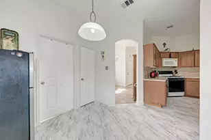 104 Edison Dr, Hutto, TX 78634 - Photo 20