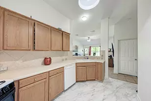 104 Edison Dr, Hutto, TX 78634 - Photo 12