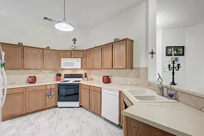 104 Edison Drive, Hutto, TX 78634 - Photo 12