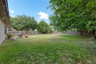 104 Edison Dr, Hutto, TX 78634 - Photo 36
