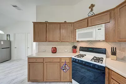 104 Edison Drive, Hutto, TX 78634 - Photo 14
