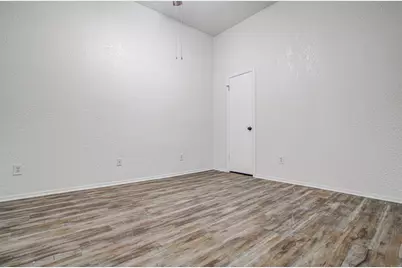 1807 Briar Hill Drive #B, Austin, TX 78741 - Photo 14