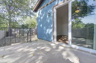 1807 Briar Hill Dr, Austin, TX 78741 - Photo 20