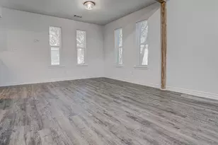 1807 Briar Hill Dr, Austin, TX 78741 - Photo 10