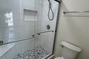 100 Bay Point Dr, Horseshoe Bay, TX 78657 - Photo 10