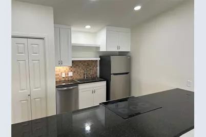 100 Bay Point Drive #7, Horseshoe Bay, TX 78657 - Photo 4