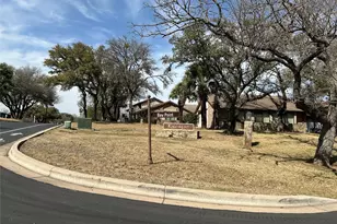 100 Bay Point Dr, Horseshoe Bay, TX 78657 - Photo 14