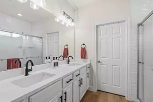 2304 S Lakeline Blvd, Cedar Park, TX 78613 - Photo 12