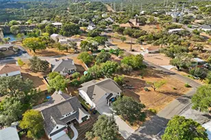 103 Kings Way, Horseshoe Bay, TX 78657 - Photo 20