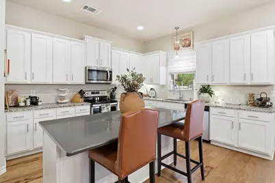 103 Kings Way, Horseshoe Bay, TX 78657 - Photo 4