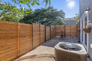 6211 Manor Rd, Austin, TX 78723 - Photo 18