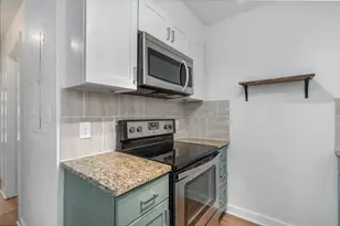6211 Manor Rd, Austin, TX 78723 - Photo 2