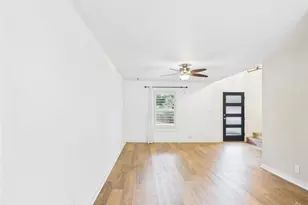 6211 Manor Rd, Austin, TX 78723 - Photo 10