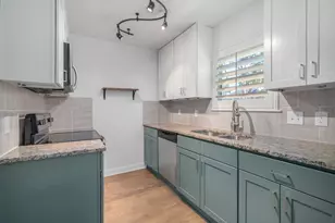 6211 Manor Rd, Austin, TX 78723 - Photo 1