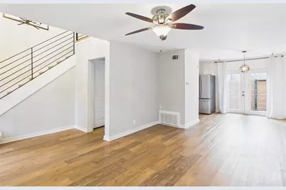 6211 Manor Road #107, Austin, TX 78723 - Photo 2