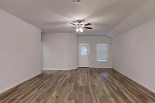 217 Dora Dr, Killeen, TX 76542 - Photo 8