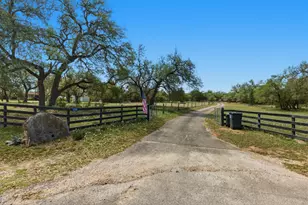 600 Misti Ln, Driftwood, TX 78619 - Photo 2