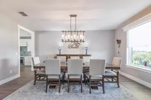 1051 Trailhead Cir, Dripping Springs, TX 78620 - Photo 10