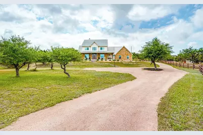 1051 Trailhead Circle, Dripping Springs, TX 78620 - Photo 38