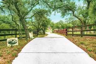 1051 Trailhead Cir, Dripping Springs, TX 78620 - Photo 38