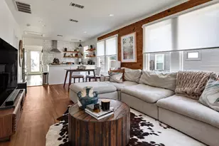 2010 Poquito St, Austin, TX 78722 - Photo 4