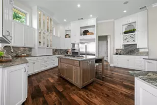 711 Cutlass, Lakeway, TX 78734 - Photo 10