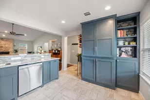 9810 Willers Way, Austin, TX 78748 - Photo 4