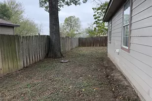 1814 State Hwy 95 Hwy, Bastrop, TX 78602 - Photo 22